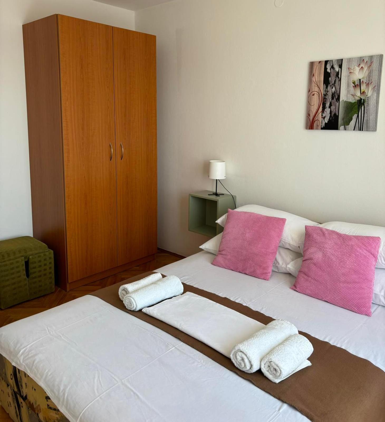 Helen Apartments Crikvenica Exterior foto